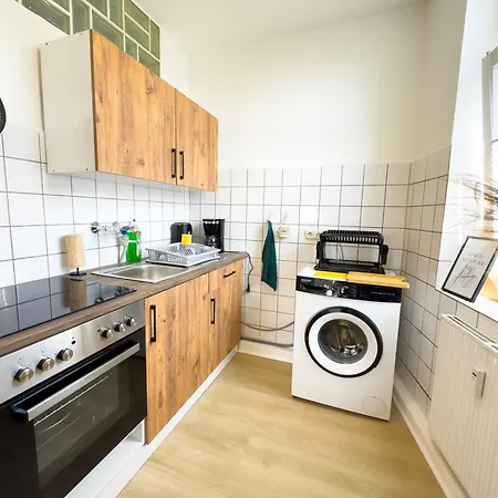 Serviceroom24 - 2 In Wlan - Smart-tv - 24-7 Check-in Und Kueche Apartmán