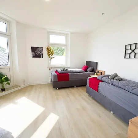Serviceroom24 - 2 In Wlan - Smart-tv - 24-7 Check-in Und Kueche Apartmán Oberhausen (North Rhine-Westphalia)