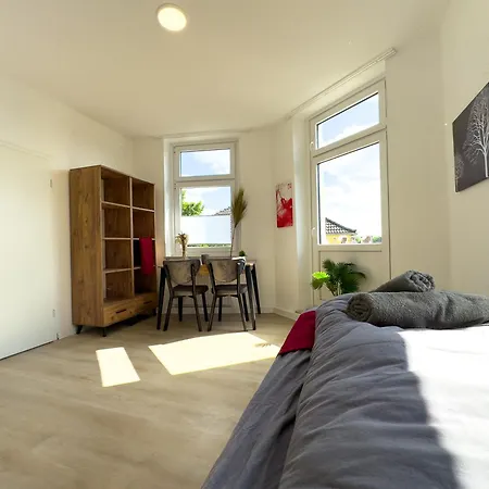 Serviceroom24 - 2 In Wlan - Smart-tv - 24-7 Check-in Und Kueche * Oberhausen (North Rhine-Westphalia)
