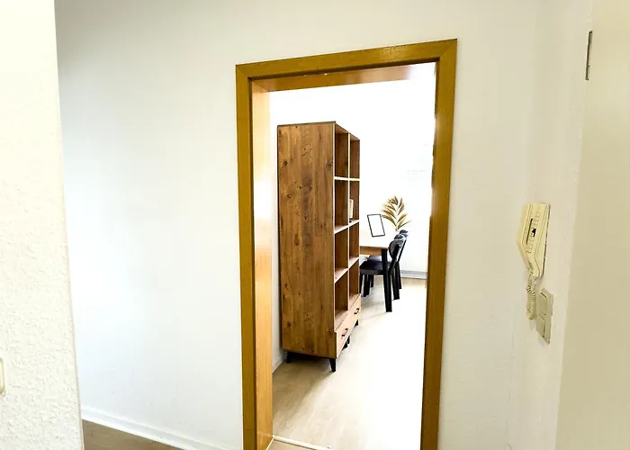 Serviceroom24 - 2 In Wlan - Smart-tv - 24-7 Check-in Und Kueche * 奥伯豪森