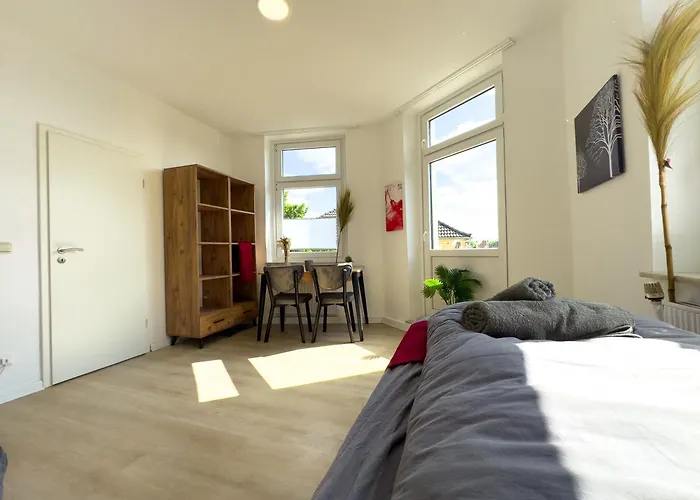 Serviceroom24 - 2 In Wlan - Smart-tv - 24-7 Check-in Und Kueche * 奥伯豪森